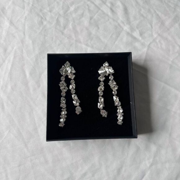 David Koma Irregular Crystal Chandelier Earrings in Silver - Picture 3 of 8